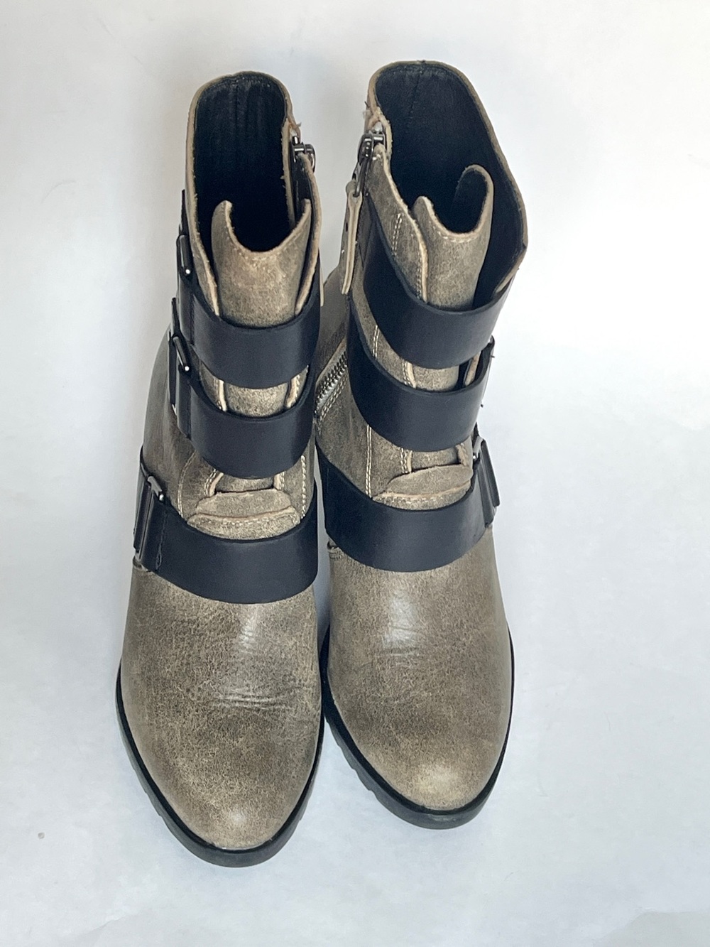 Sorel After Hours Wedge Ankle Boots Distressed Olive Leather Black Straps Sz 7
